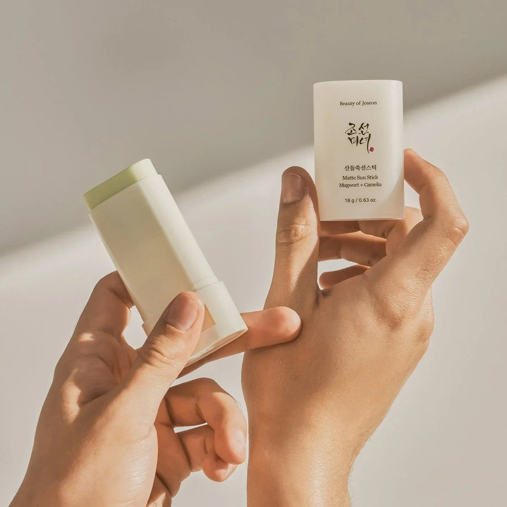 Matte Sunstick Mugwort + Camelia SPF 50+ PA++++