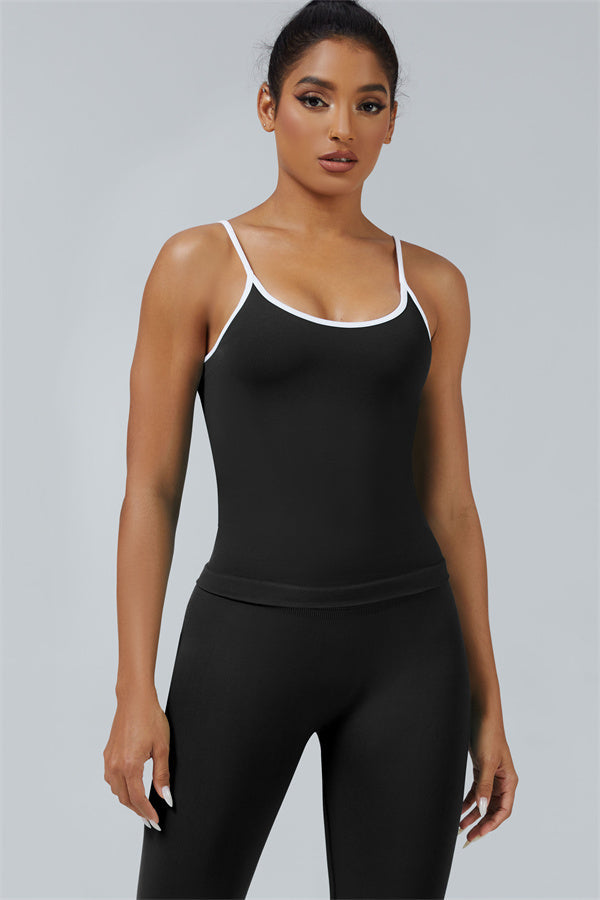 El conjunto de 2 piezas de top corto y leggings Elevate