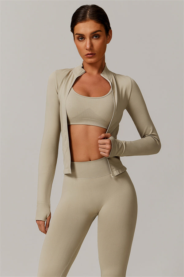 Conjunto de 3 piezas Nova Luxe: chaqueta, sujetador deportivo y leggings