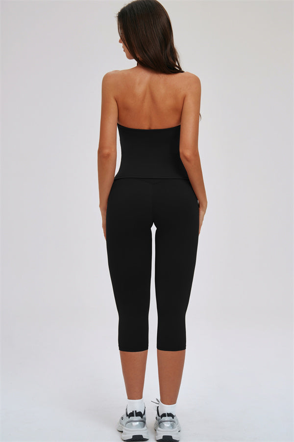 Conjunto de 2 piezas de top halter Twirl y leggings capri