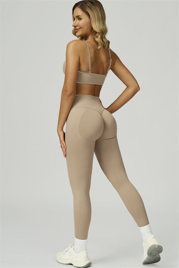 El conjunto de 2 piezas de leggings y sujetador deportivo Prime