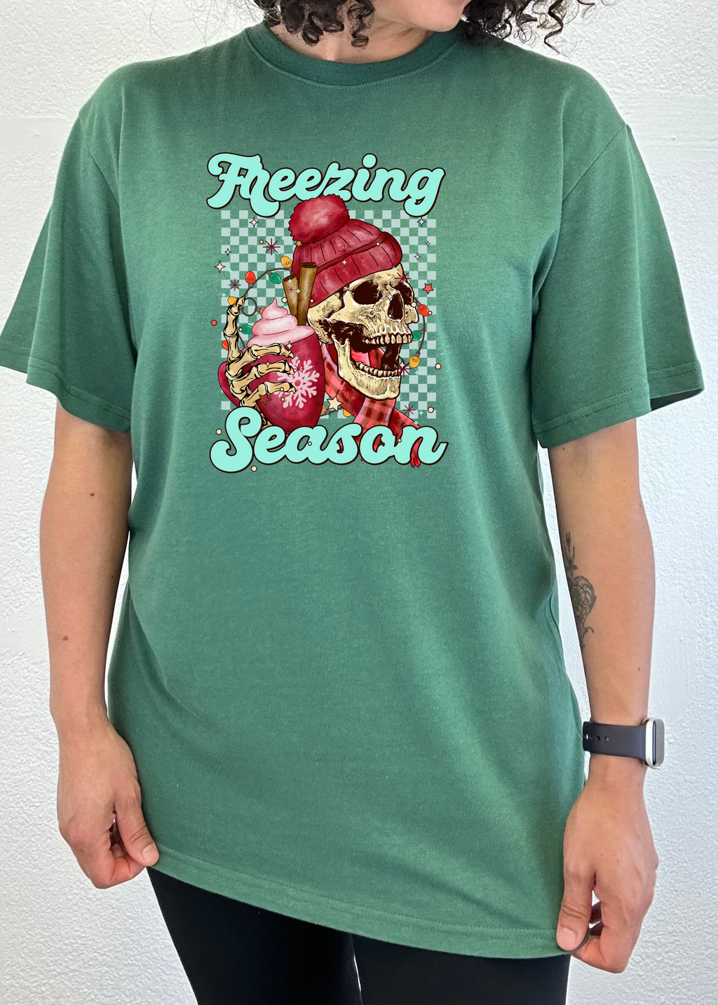 Camiseta Gráfica Unisex de Manga Corta de Viscosa de Bambú/Algodón Orgánico "Temporada de Frío"
