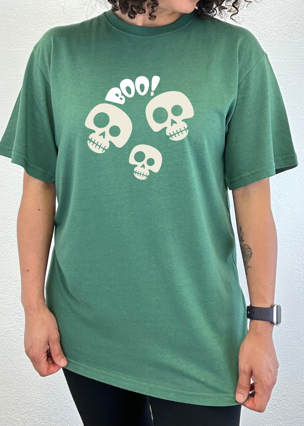 Camiseta gráfica de manga corta de bambú/algodón orgánico unisex "Halloween Boo"