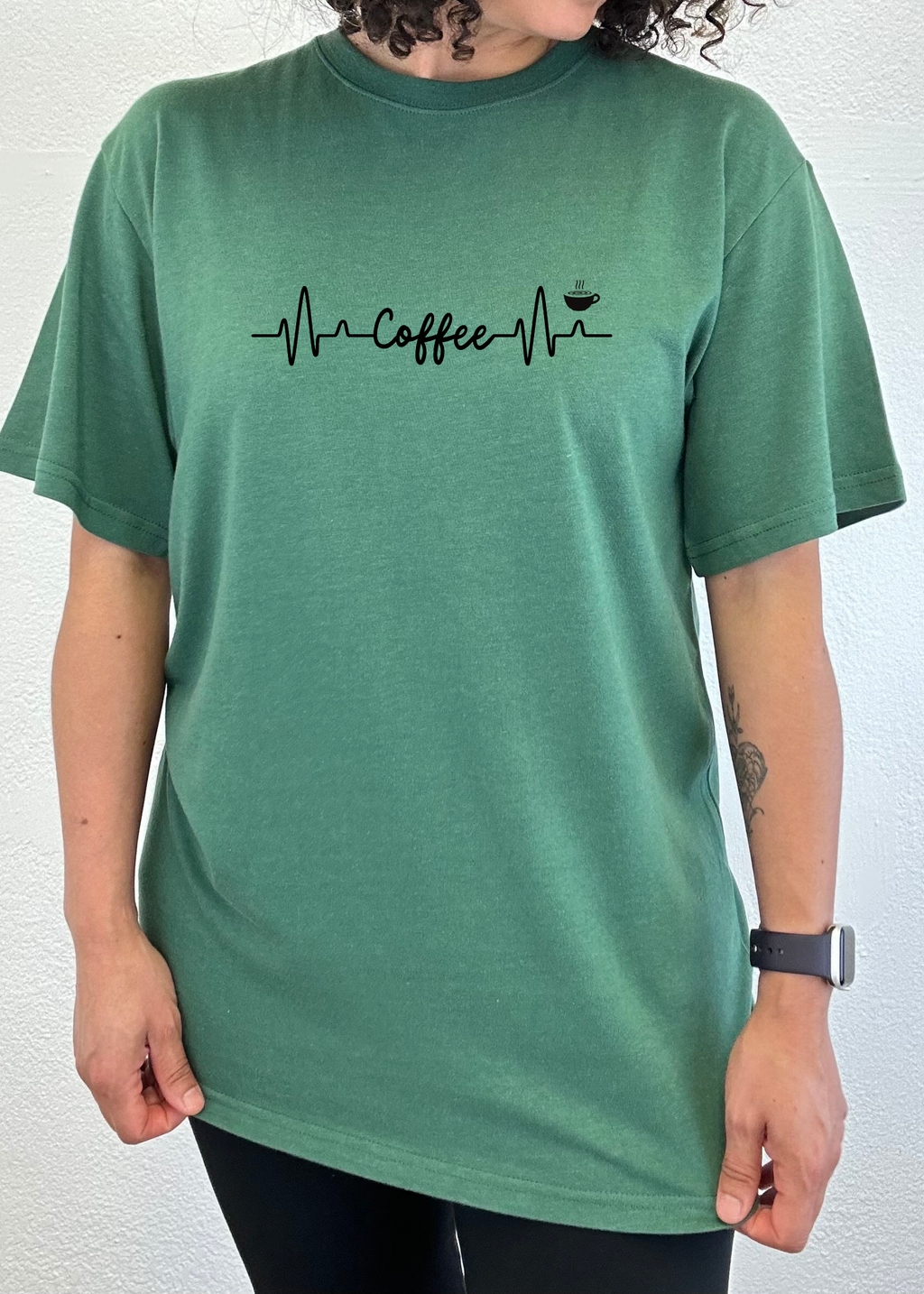 Camiseta Gráfica Unisex de Bambú/Algodón Heartbeat Coffee