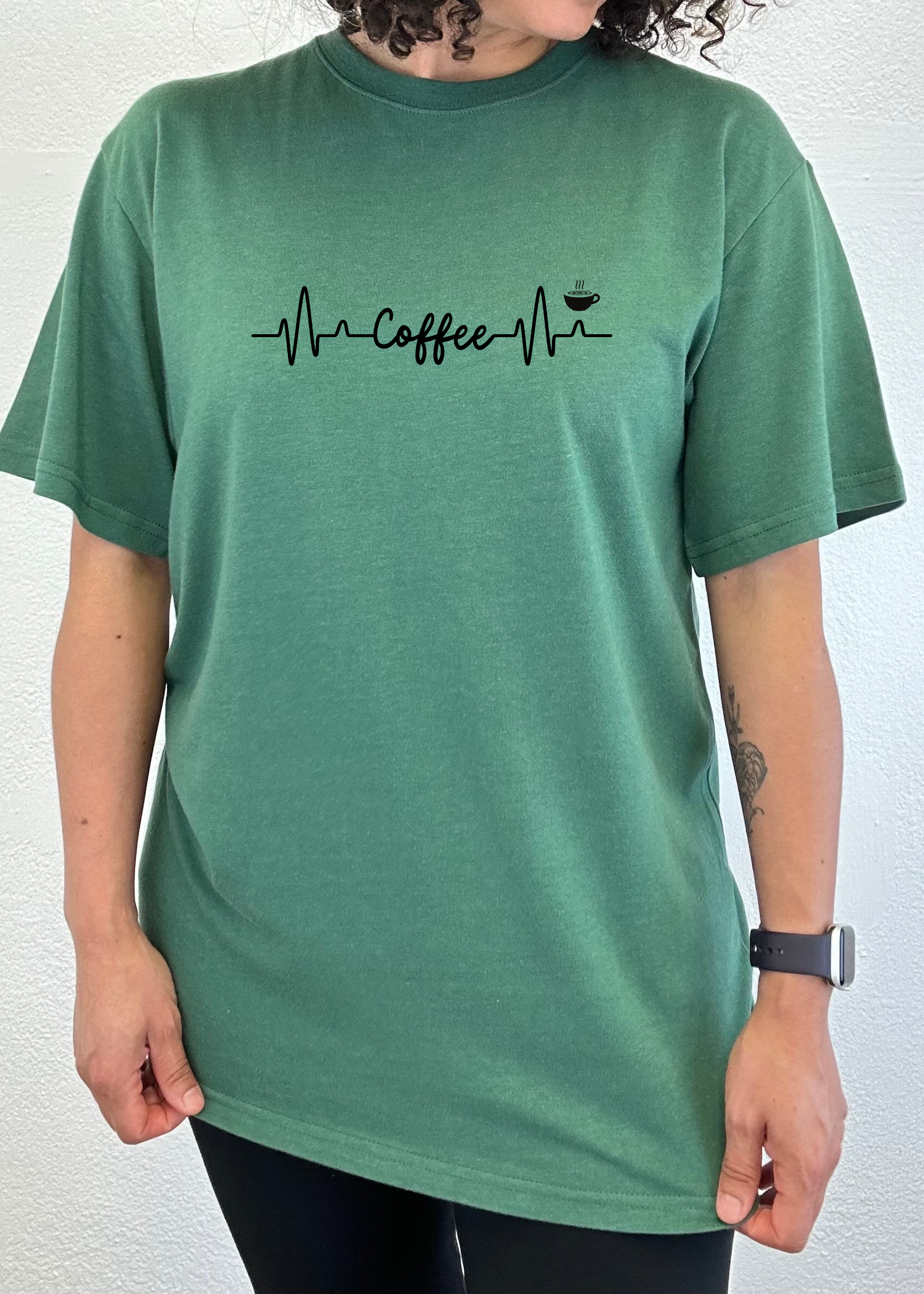 Camiseta Gráfica Unisex de Bambú/Algodón Heartbeat Coffee
