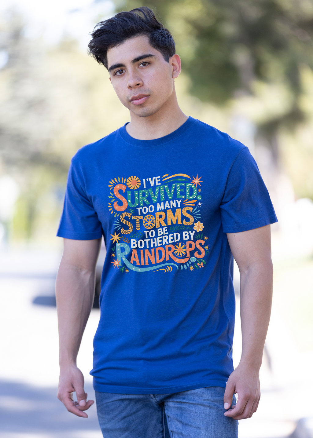 Camiseta gráfica unisex de bambú/algodón "He sobrevivido demasiadas tormentas como para ser solo"
