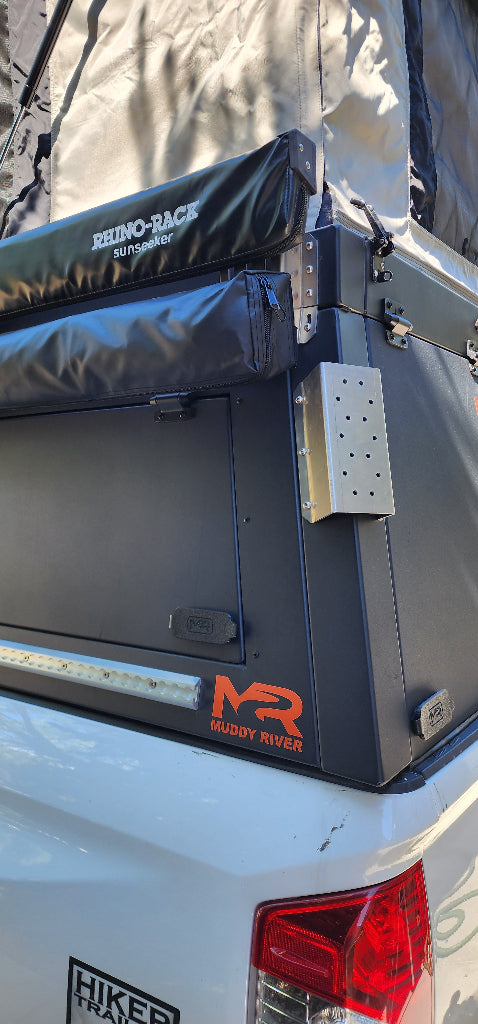 Montaje ambidiestro – Soporte para tanques de propano de 5 lb y 11 lb