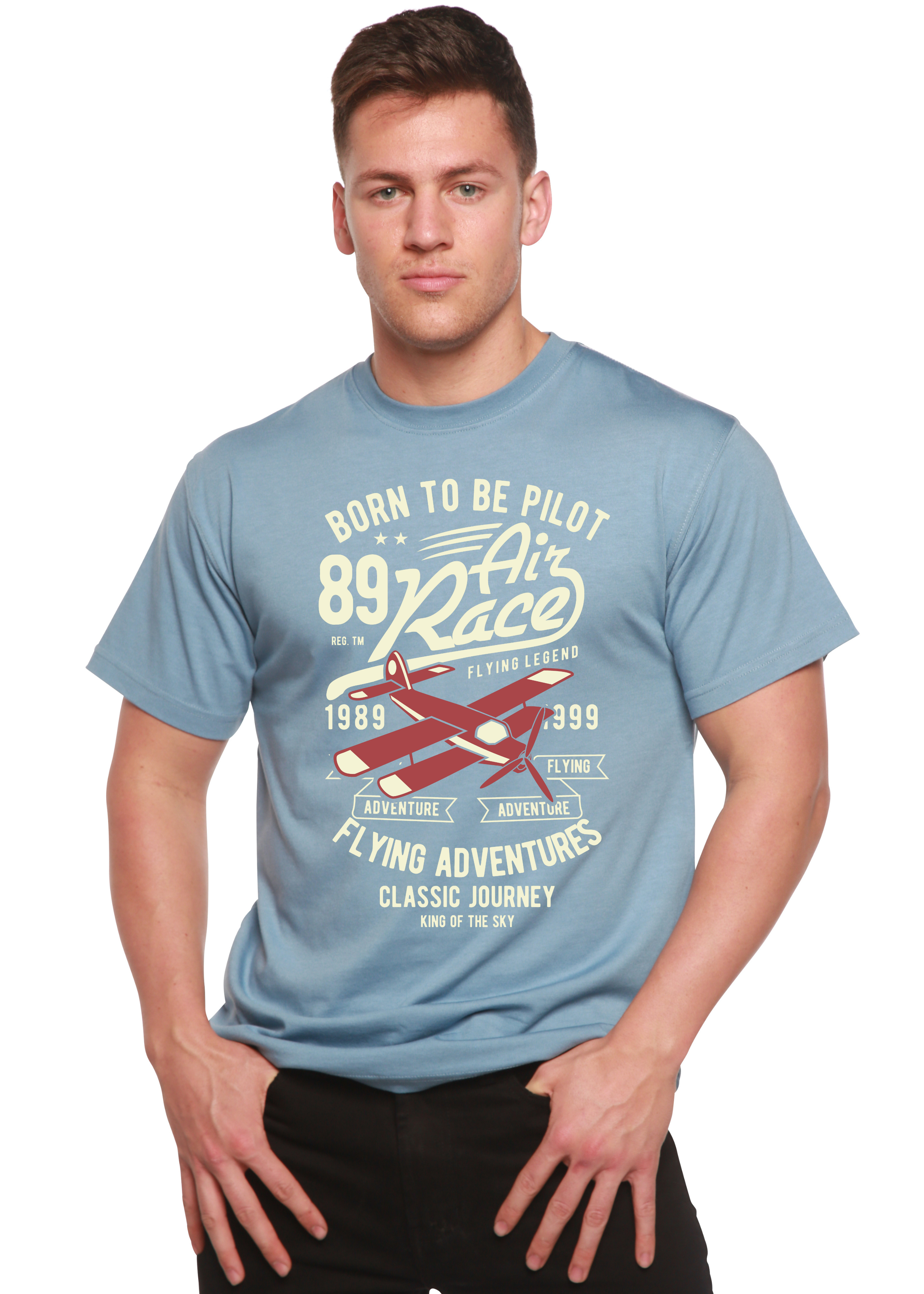 Camiseta gráfica de manga corta para hombre "Born To Be Pilot" de viscosa de bambú/algodón orgánico