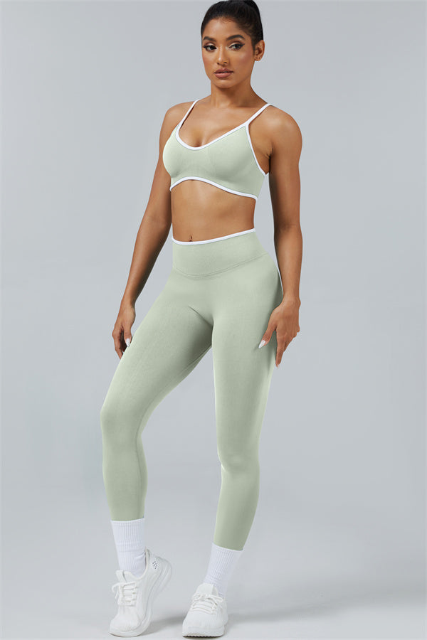 El conjunto de 2 piezas de leggings y sujetador deportivo Elevate