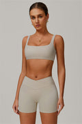 Conjunto de 2 piezas de sujetador deportivo y pantalón corto Halo