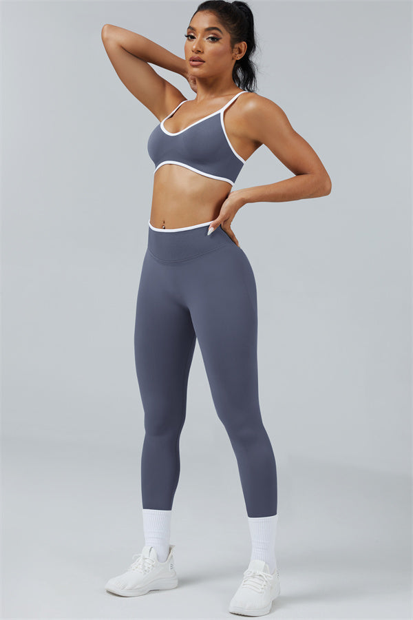 El conjunto de 2 piezas de leggings y sujetador deportivo Elevate