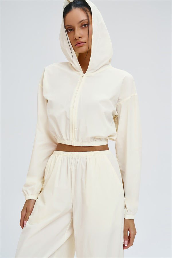 La Sudadera con Capucha Corta Svelte de protección UV