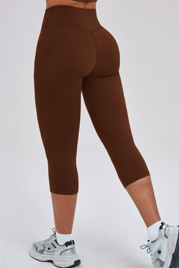Conjunto de 2 piezas de top halter Twirl y leggings capri