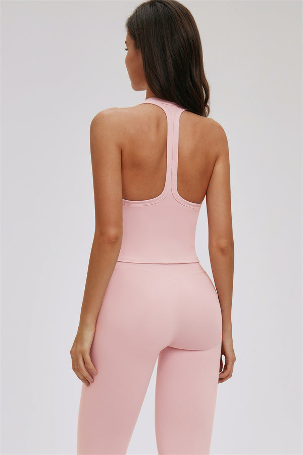 El conjunto de dos piezas Svelte Tank Top y Leggings