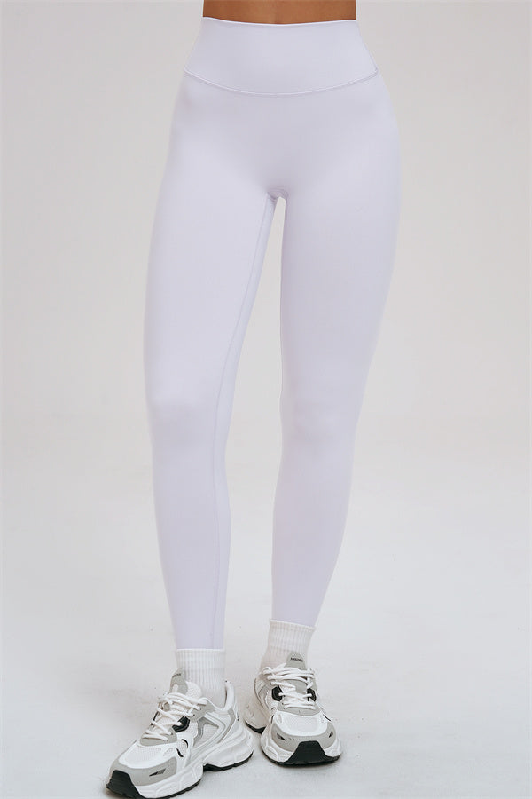 El conjunto de dos piezas Svelte Tank Top y Leggings