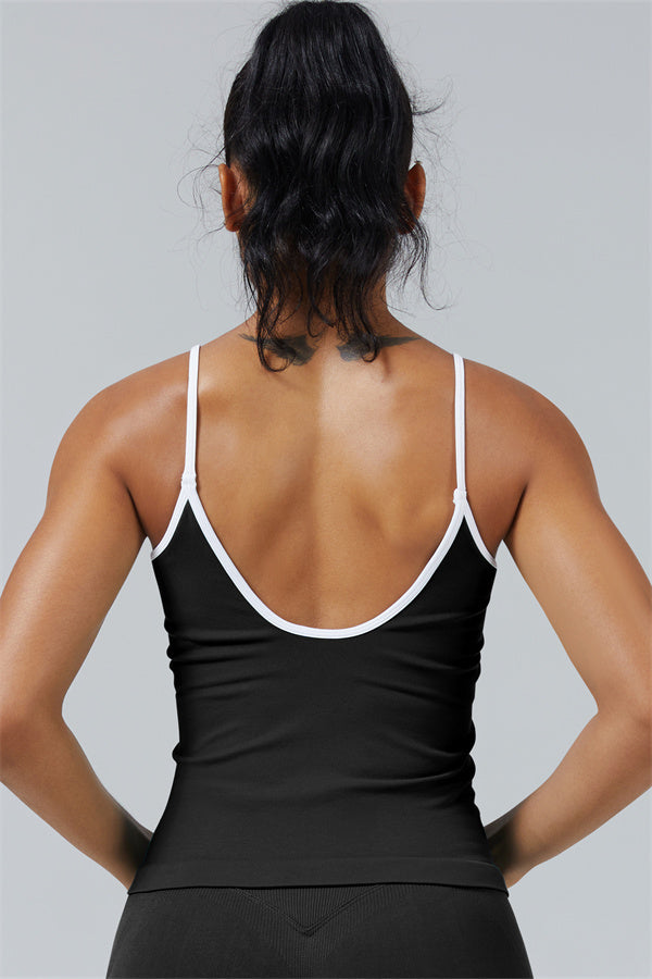El conjunto de 2 piezas de top corto y leggings Elevate