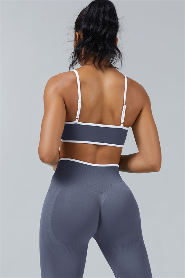 El conjunto de 2 piezas de leggings y sujetador deportivo Elevate