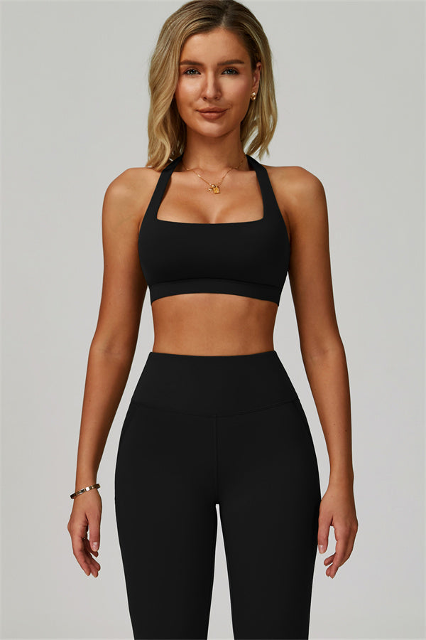 Conjunto de 2 piezas de leggings y sujetador deportivo de cuello halter atrevido