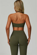 Conjunto de 2 piezas de leggings y sujetador deportivo de cuello halter atrevido