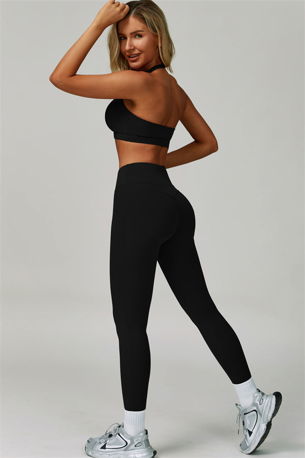Conjunto de 2 piezas de leggings y sujetador deportivo de cuello halter atrevido