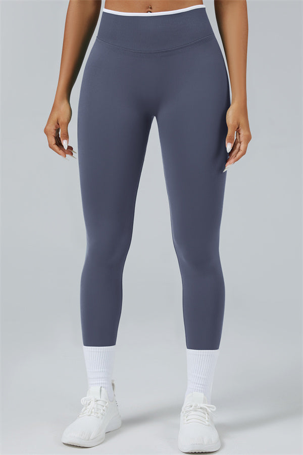 El conjunto de 2 piezas de leggings y sujetador deportivo Elevate