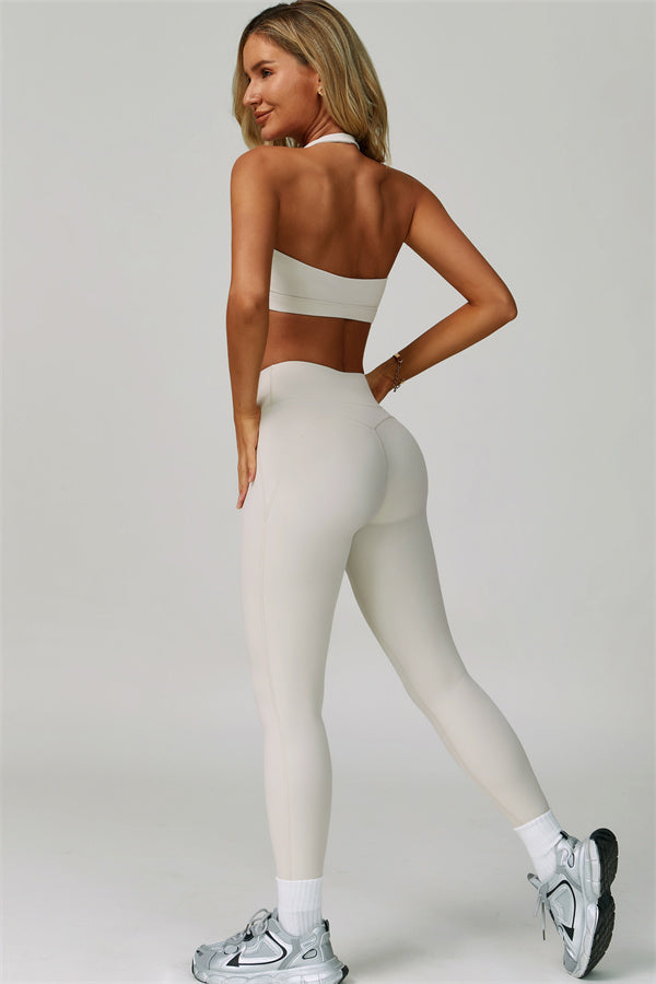 Conjunto de 2 piezas de leggings y sujetador deportivo de cuello halter atrevido