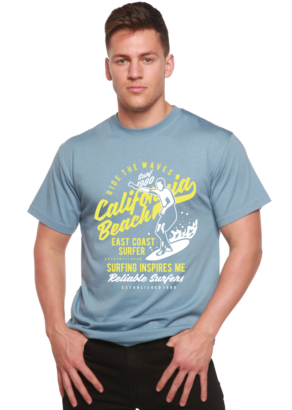Ride The Waves Spun Bamboo® Camiseta Gráfica de Manga Corta para Hombre de Viscosa de Bambú/Algodón Orgánico