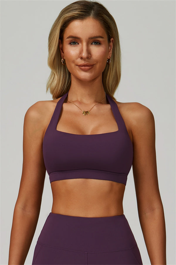 Conjunto de 2 piezas de sujetador deportivo halter atrevido y leggings acampanados