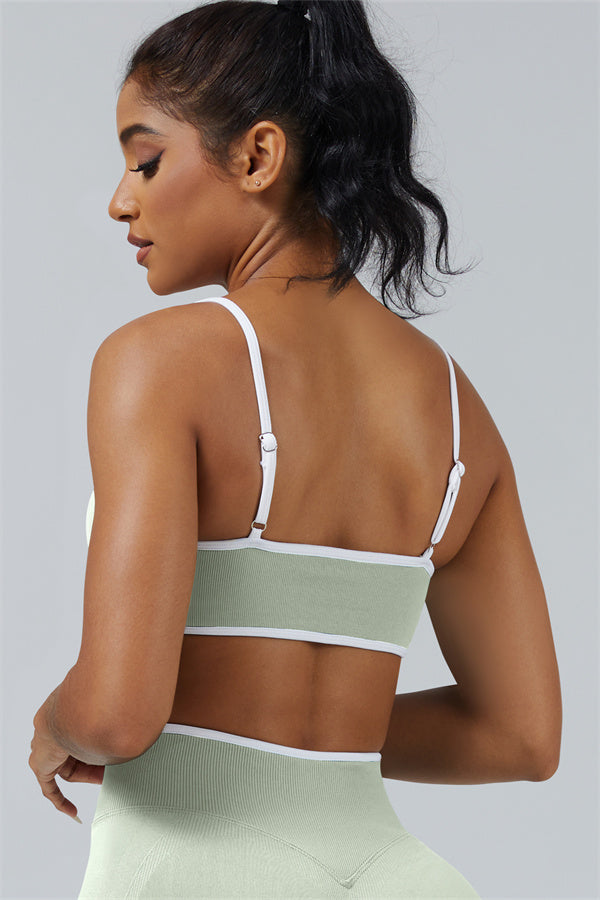 El conjunto de 2 piezas de leggings y sujetador deportivo Elevate