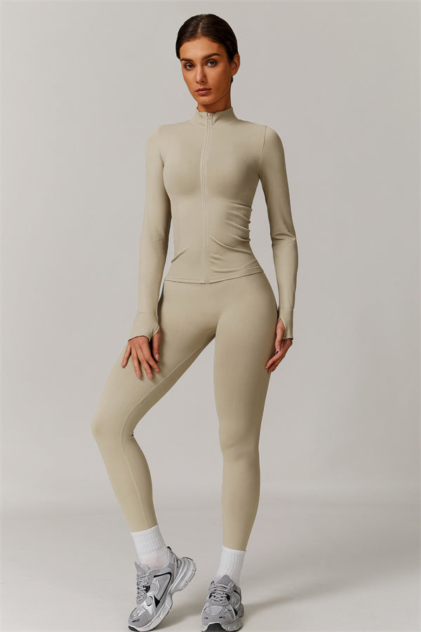 Conjunto de 3 piezas Nova Luxe: chaqueta, sujetador deportivo y leggings