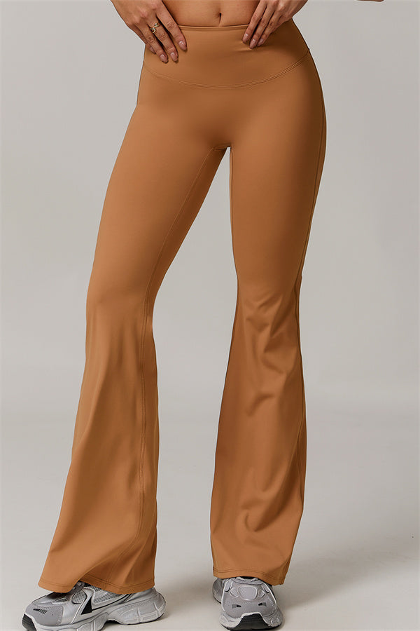 Los leggings delicados de pernera acampanada
