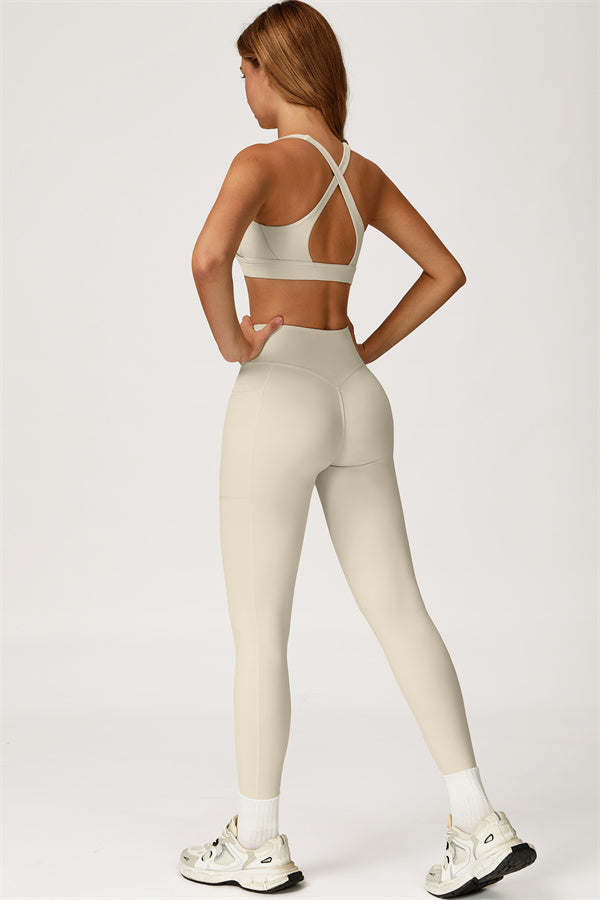 Conjunto de dos piezas de top deportivo y leggings Glacier