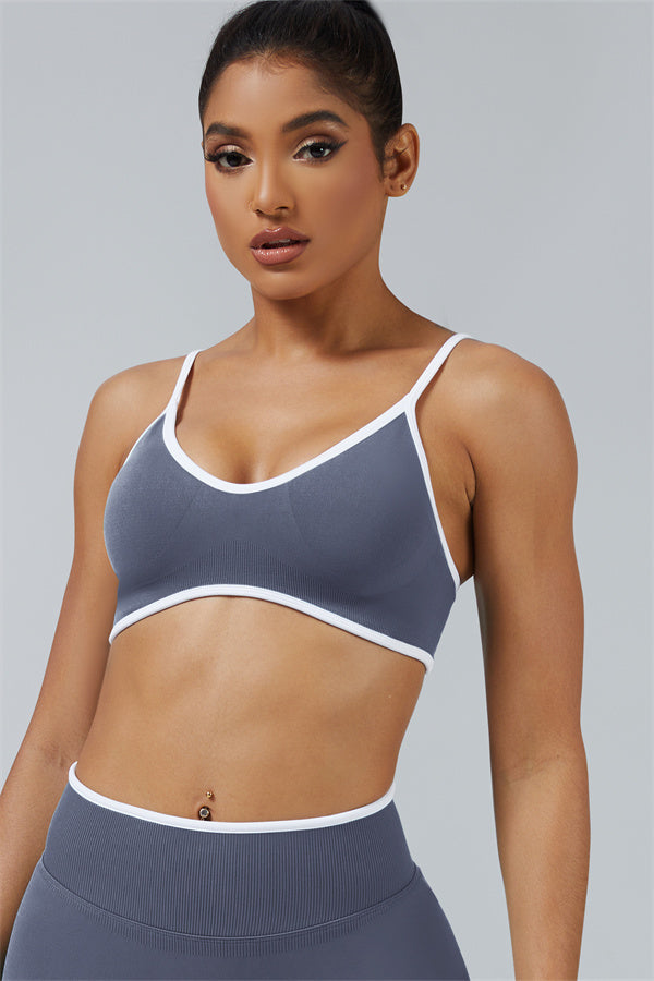 El conjunto de 2 piezas de leggings y sujetador deportivo Elevate