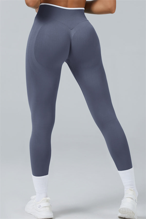 El conjunto de 2 piezas de leggings y sujetador deportivo Elevate