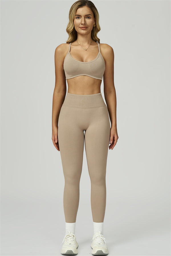 El conjunto de 2 piezas de leggings y sujetador deportivo Prime