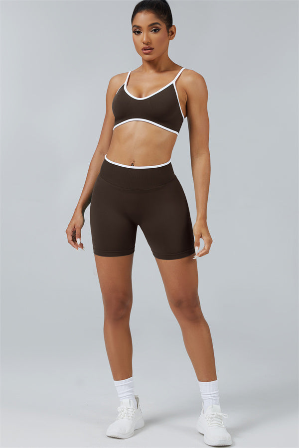 Conjunto de 2 piezas de sujetador deportivo y shorts Elevate