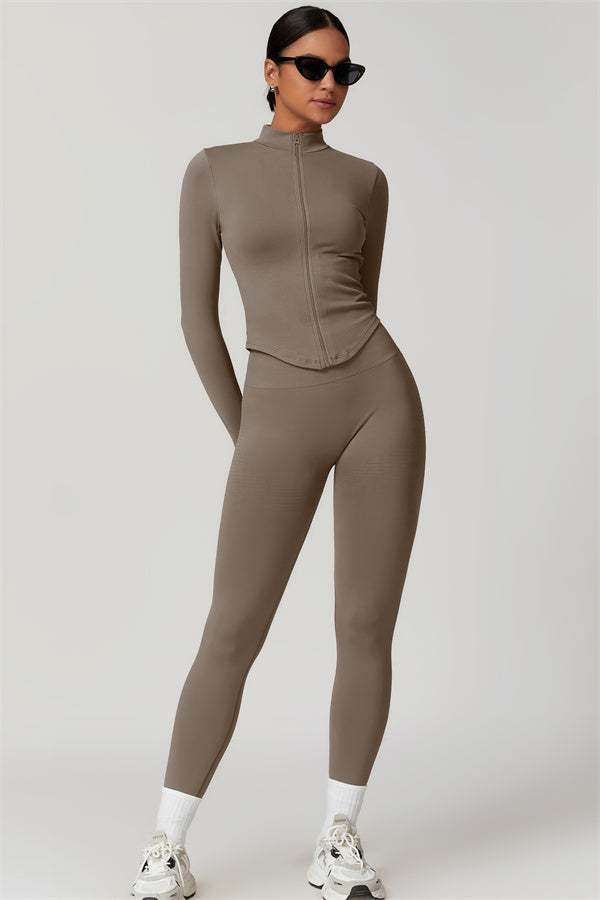 El conjunto de 2 piezas Delight Jacket y Leggings