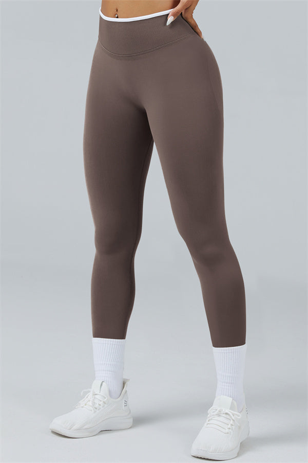 Conjunto de 2 piezas Elevate New: Top corto de manga larga y leggings