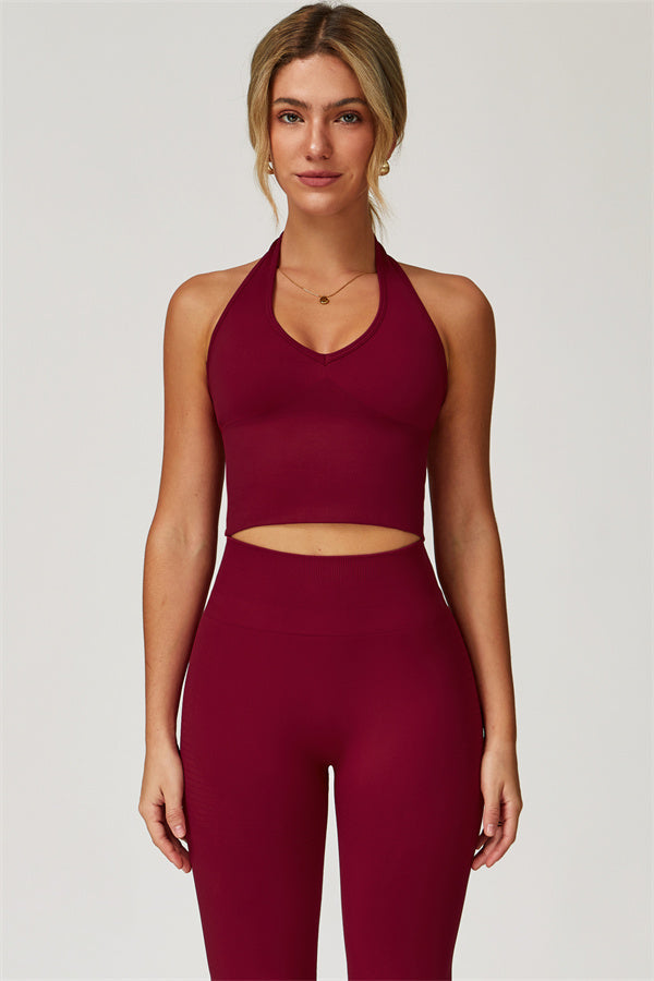 El conjunto de 3 piezas de chaqueta, sujetador deportivo y leggings Delight