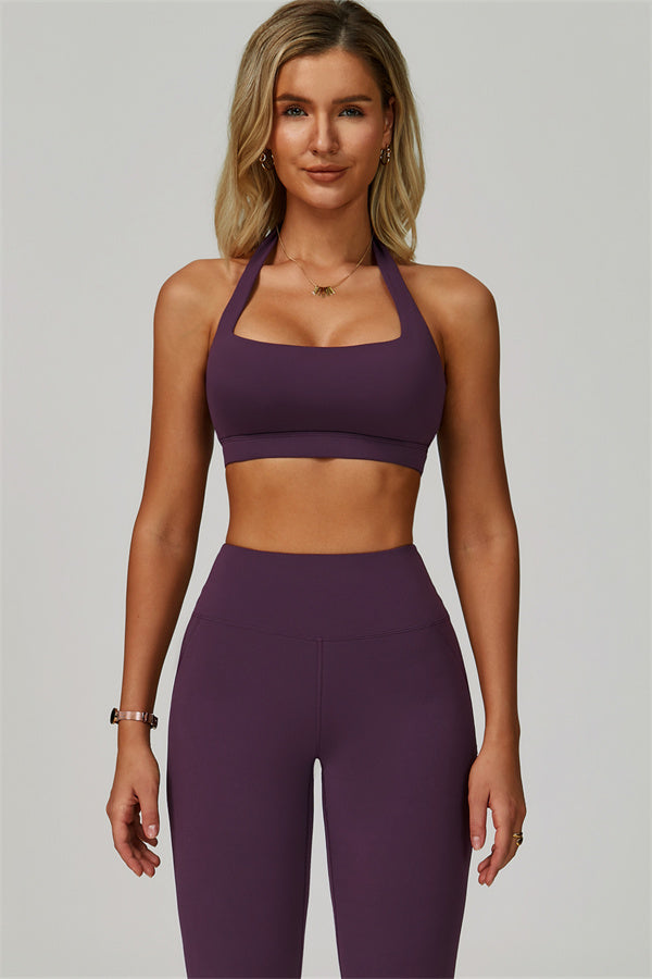 Conjunto de 2 piezas de leggings y sujetador deportivo de cuello halter atrevido
