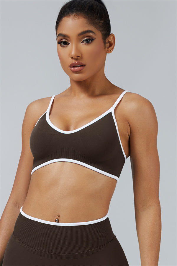El conjunto de 2 piezas de leggings y sujetador deportivo Elevate