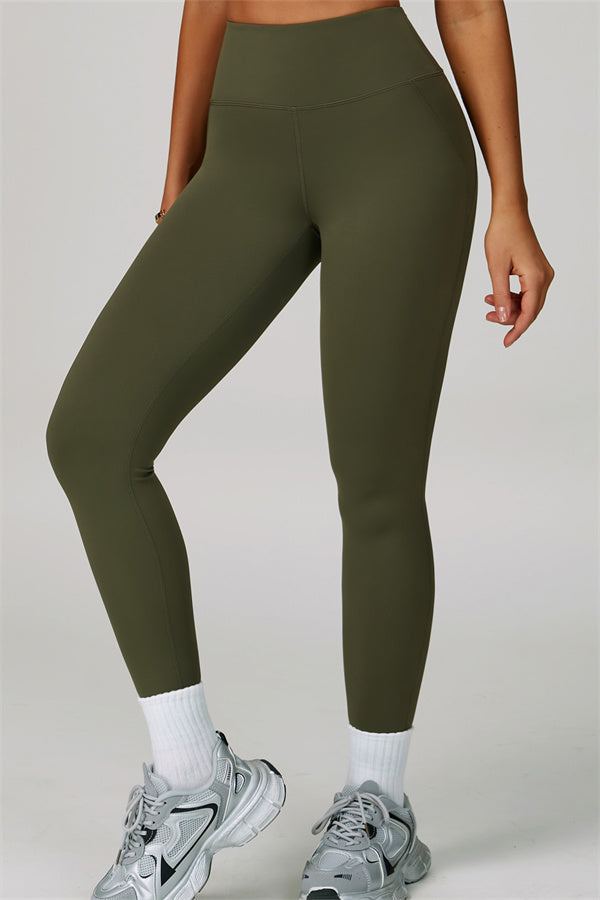 Conjunto de 2 piezas de leggings y sujetador deportivo de cuello halter atrevido