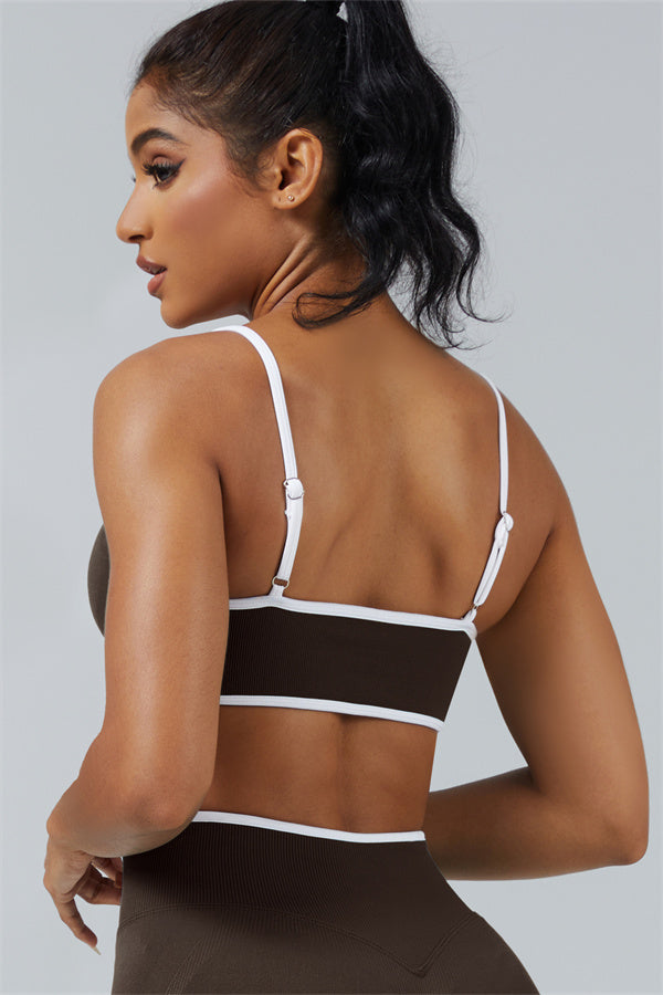 Conjunto de 2 piezas de sujetador deportivo y shorts Elevate