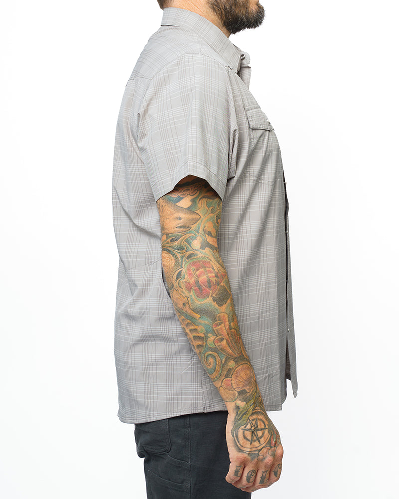 Camisa Deke SS - Gris tormenta
