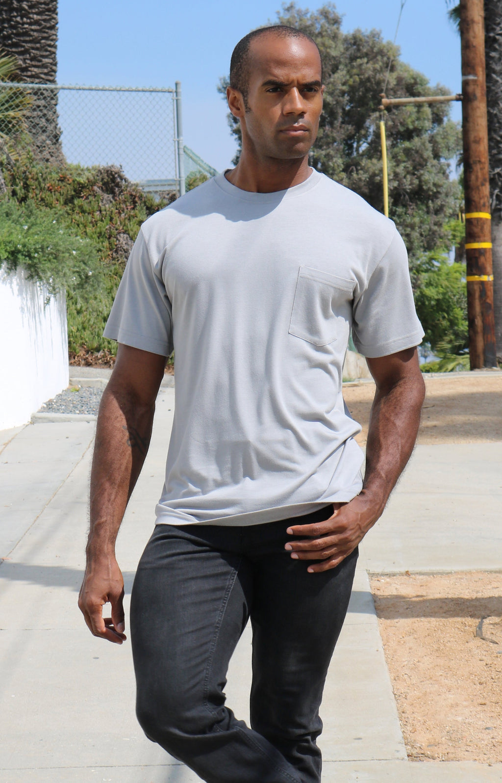 Camiseta de bambú viscosa/algodón orgánico con bolsillo para hombre