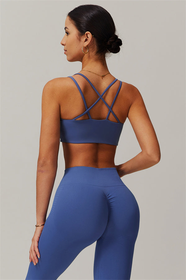El conjunto de 2 piezas de sujetador deportivo y leggings Nova