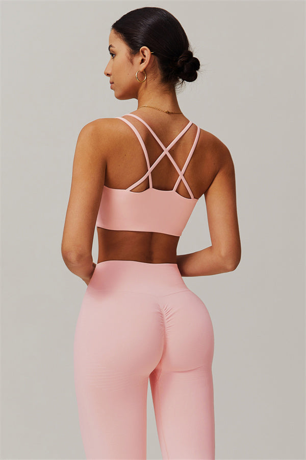 El conjunto de 2 piezas de sujetador deportivo y leggings Nova