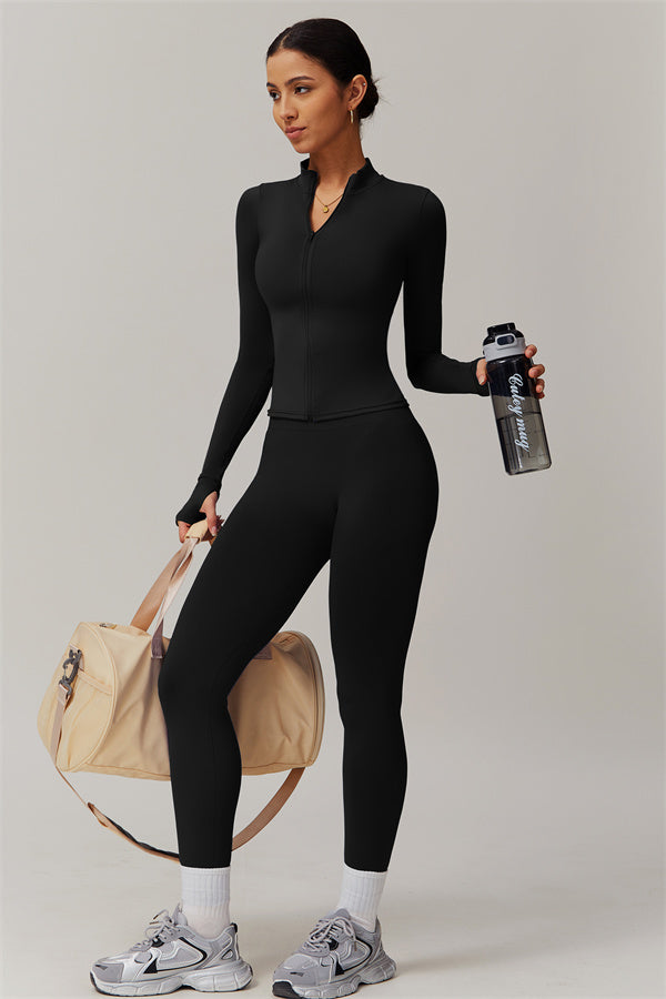 El conjunto de 2 piezas de chaqueta y leggings Nova