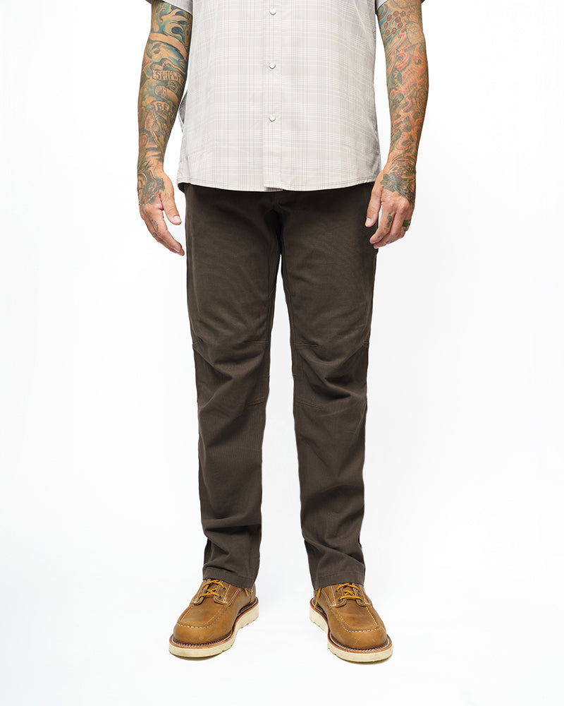 Pantalones Trailblazer Corte Entallado - MARRÓN OSCURO
