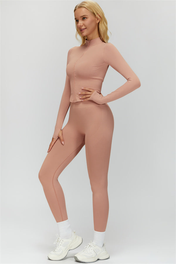 El conjunto de 2 piezas Delight Jacket y Leggings